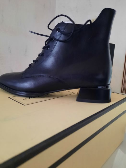 Женские полусапожки новые кожанные классика