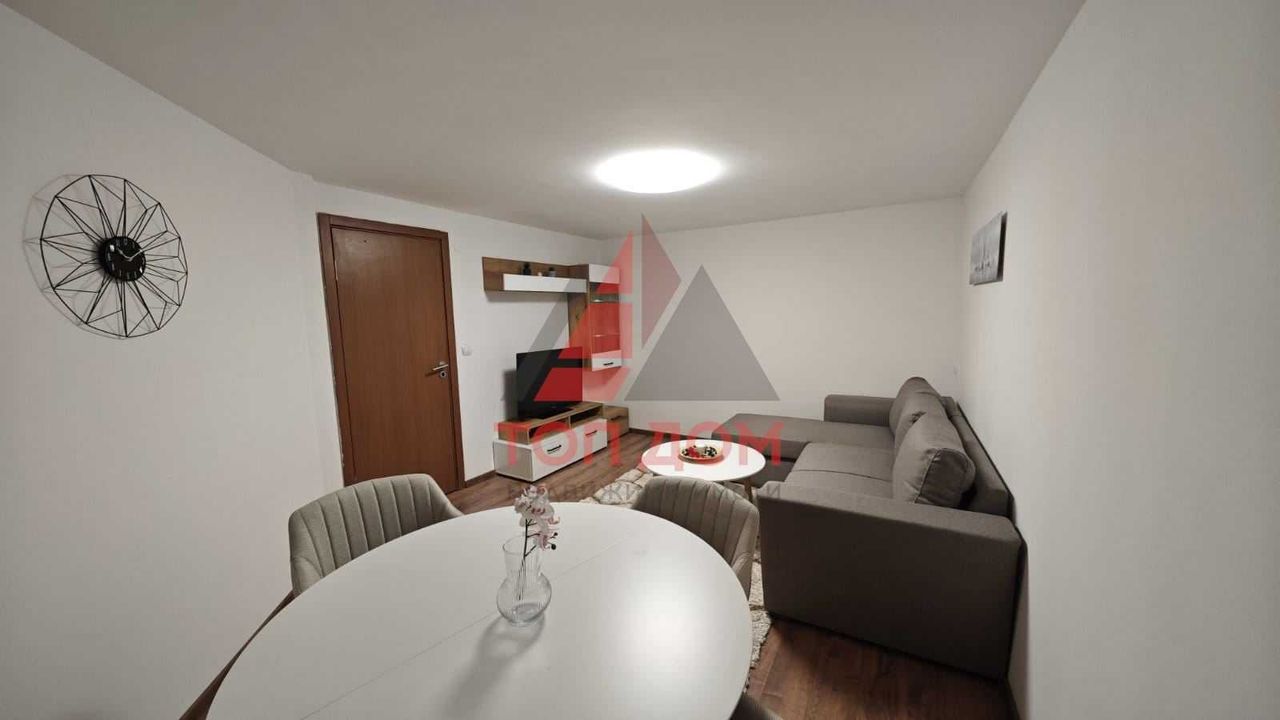Дава се под наем Тристаен апартамент в Варна, Левски - 55 кв.м за 586.5 € - Снимка #1