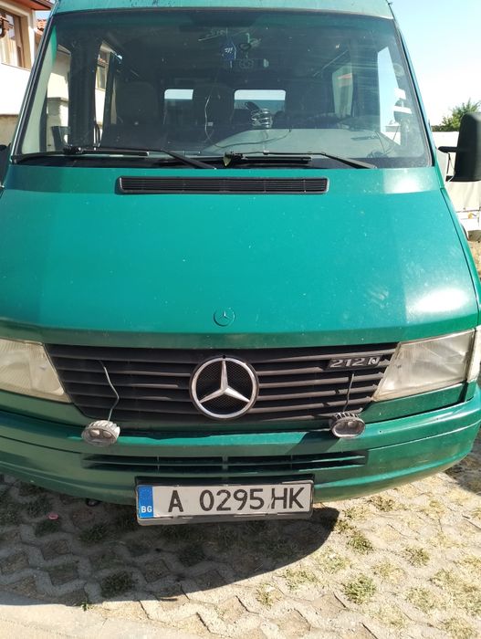 Продавам Мерцедес спринтер пътнически 2.9 веригата може и замяна