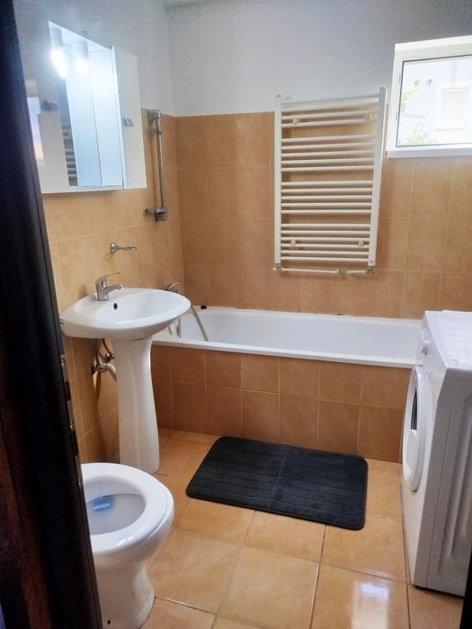 Închiriez apartament 2 camere ARED UTA
