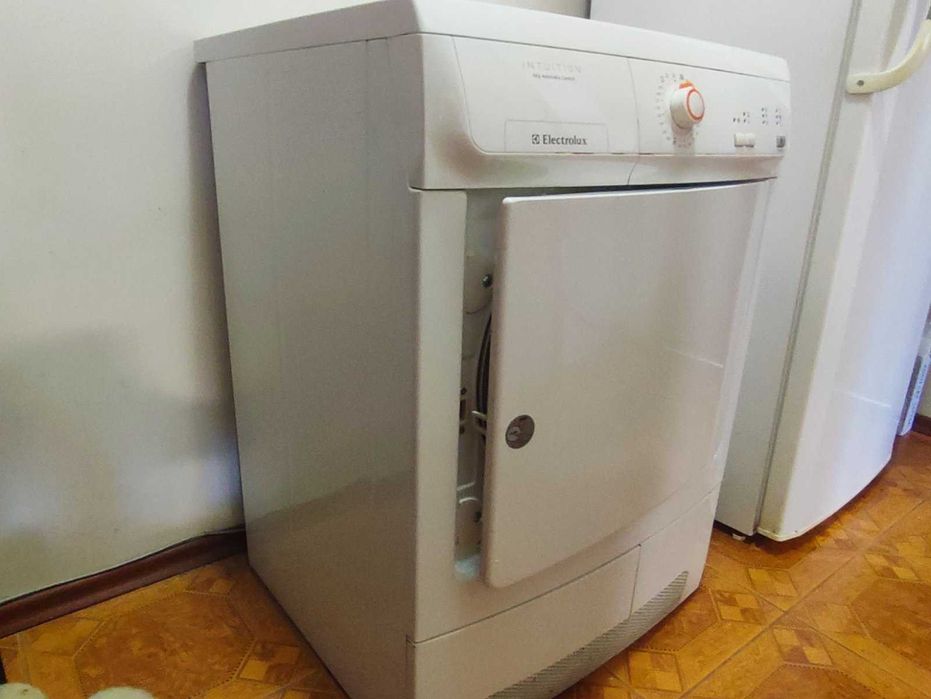 Сушилня, не се включва към водопровод.