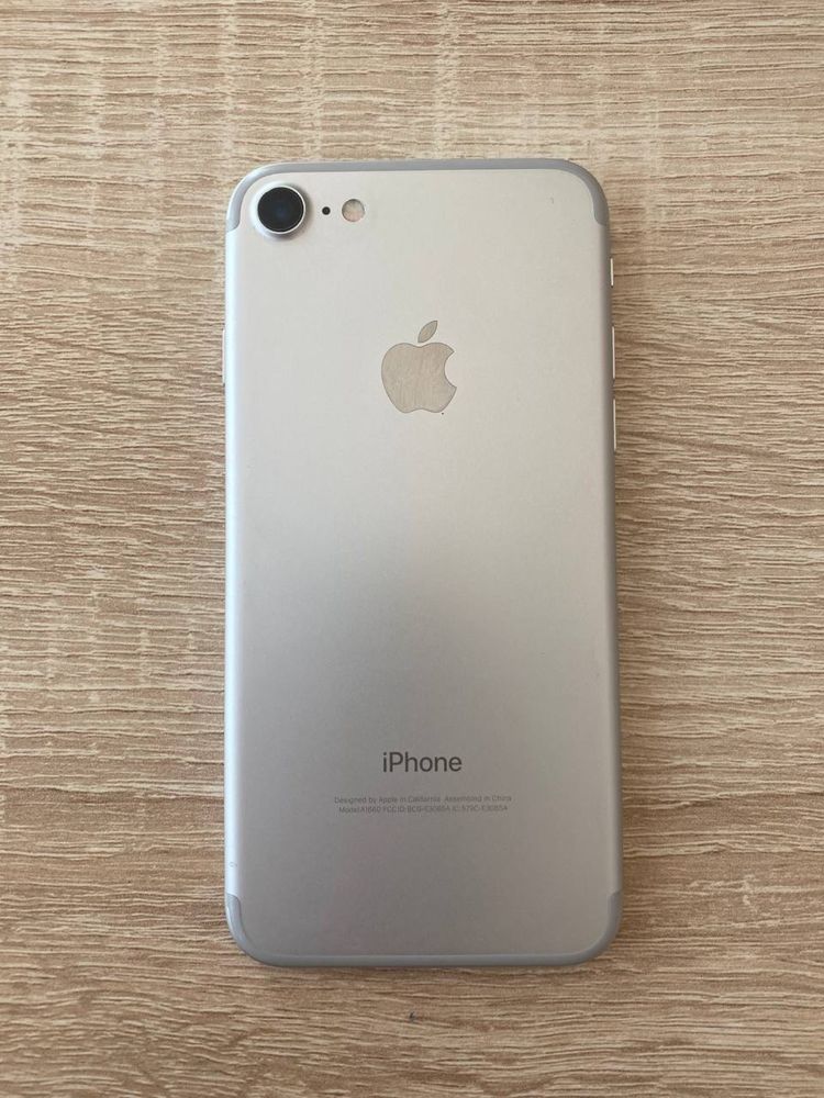 iPhone 7 32 gb white amerika