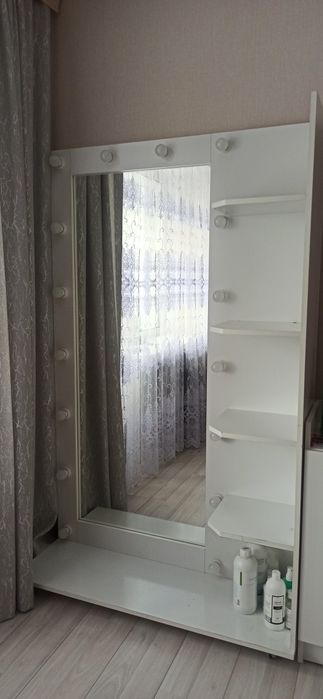 Зеркало с подсветкой