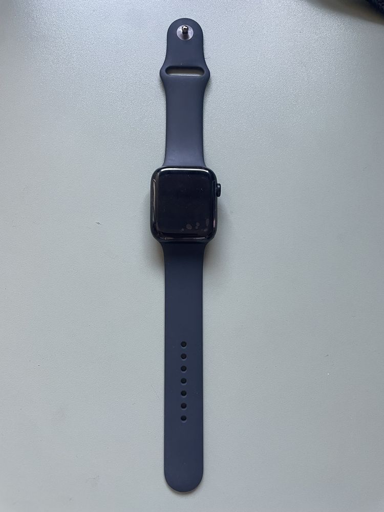 Apple watch SE 2 - smart watch