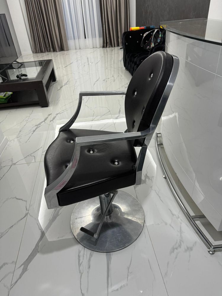 Scaune salon / frizerie