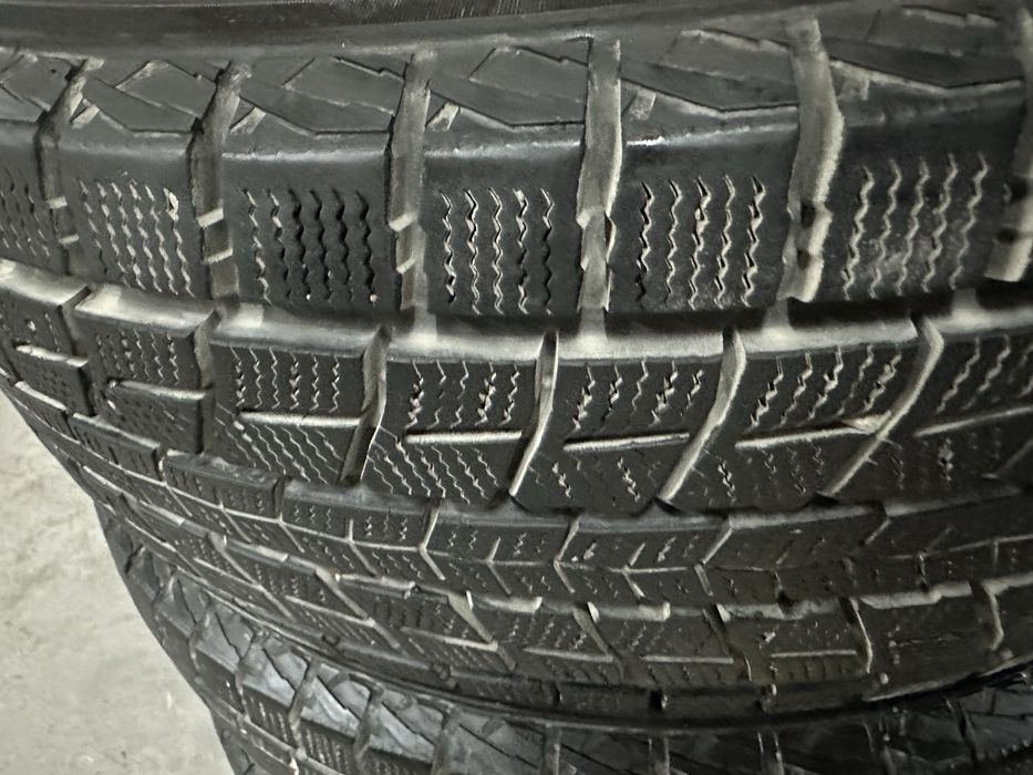Шины Dunlop 235/60/18