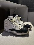 Air Jordan B’Loyal White court Purple
