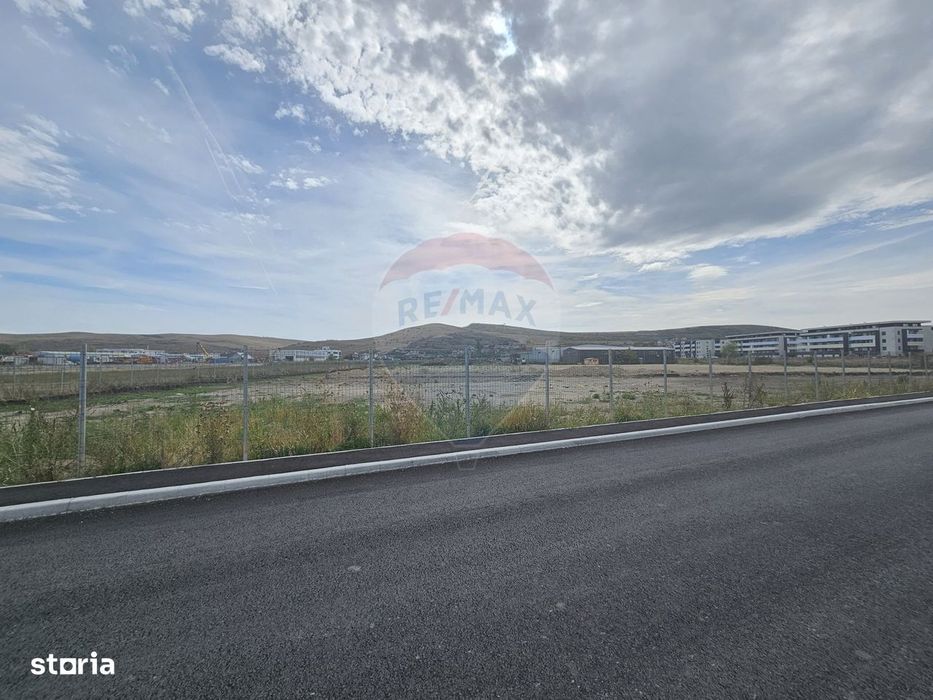 De vanzare teren industrial cu PUZ aprobat