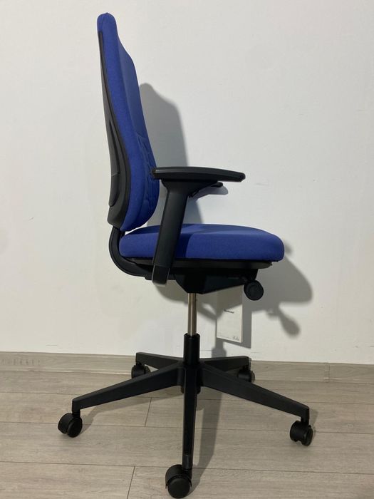 Nou, Nefolosit, Scaun Birou Steelcase 57400-Sarrebourg