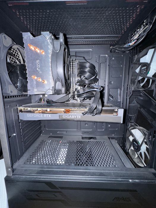 Vând placa video rtx 3060ti 8 gb 256 bit