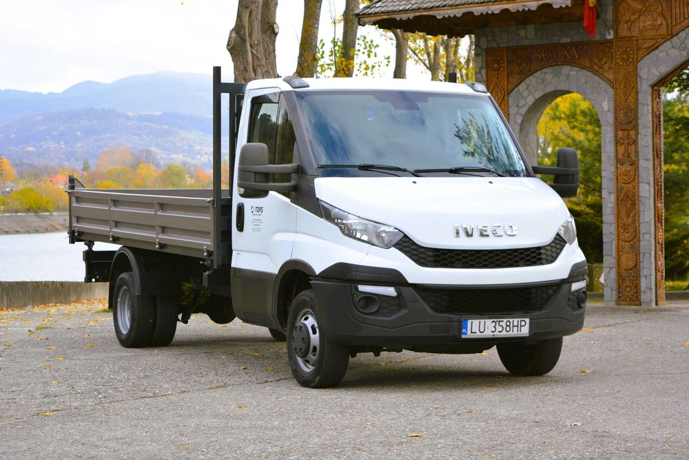 Iveco Daily 2015 basculabil pe 3 parti