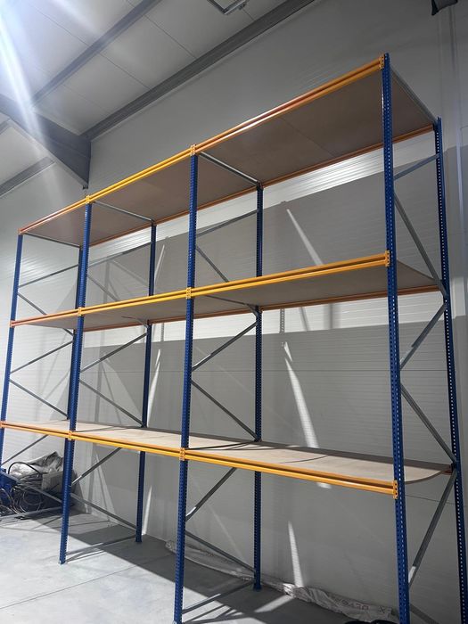 стелажи за склад