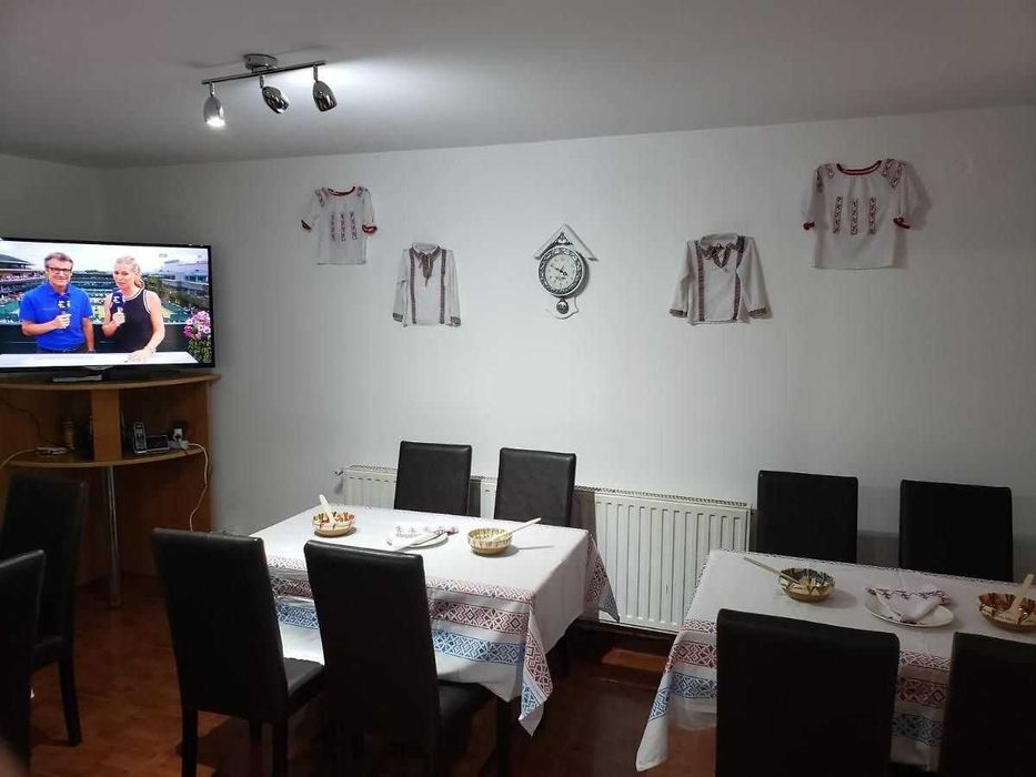 Inchiriez Pensiune/ Casa in zona Tocile - Sadu
