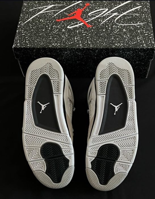 Jordan 4 military black