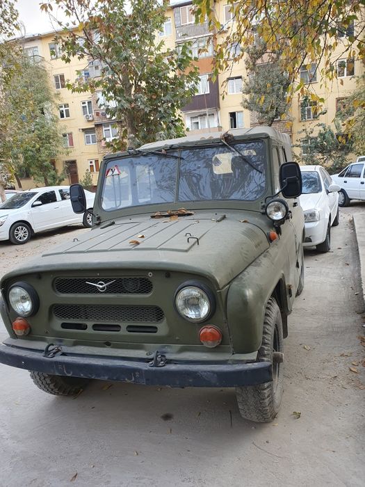 Uaz 1996 yil kiraska radnoy benzida sotiladi