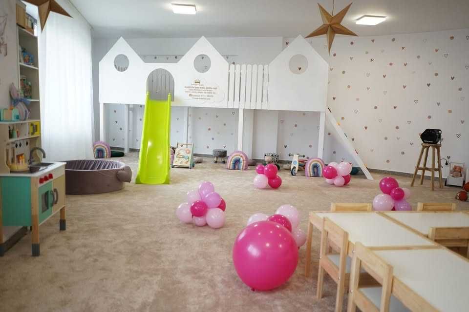 Ansamblu Joaca cu rampa de catarare si tobogan