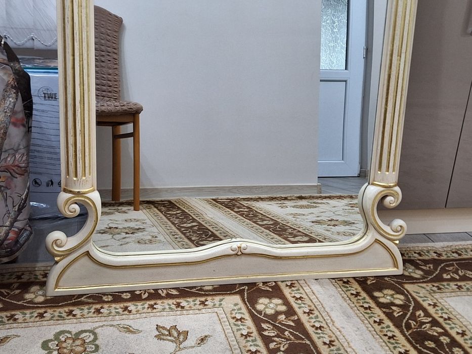 Огромно италианско огледало