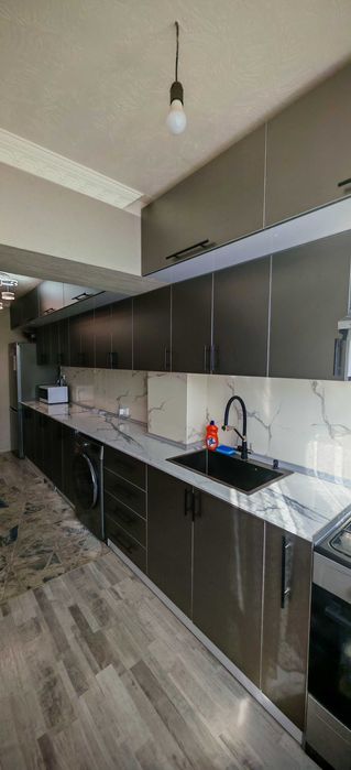 Квартира сотилади , 97 кв / 5 хона Батафсил маълумотлар видеода)