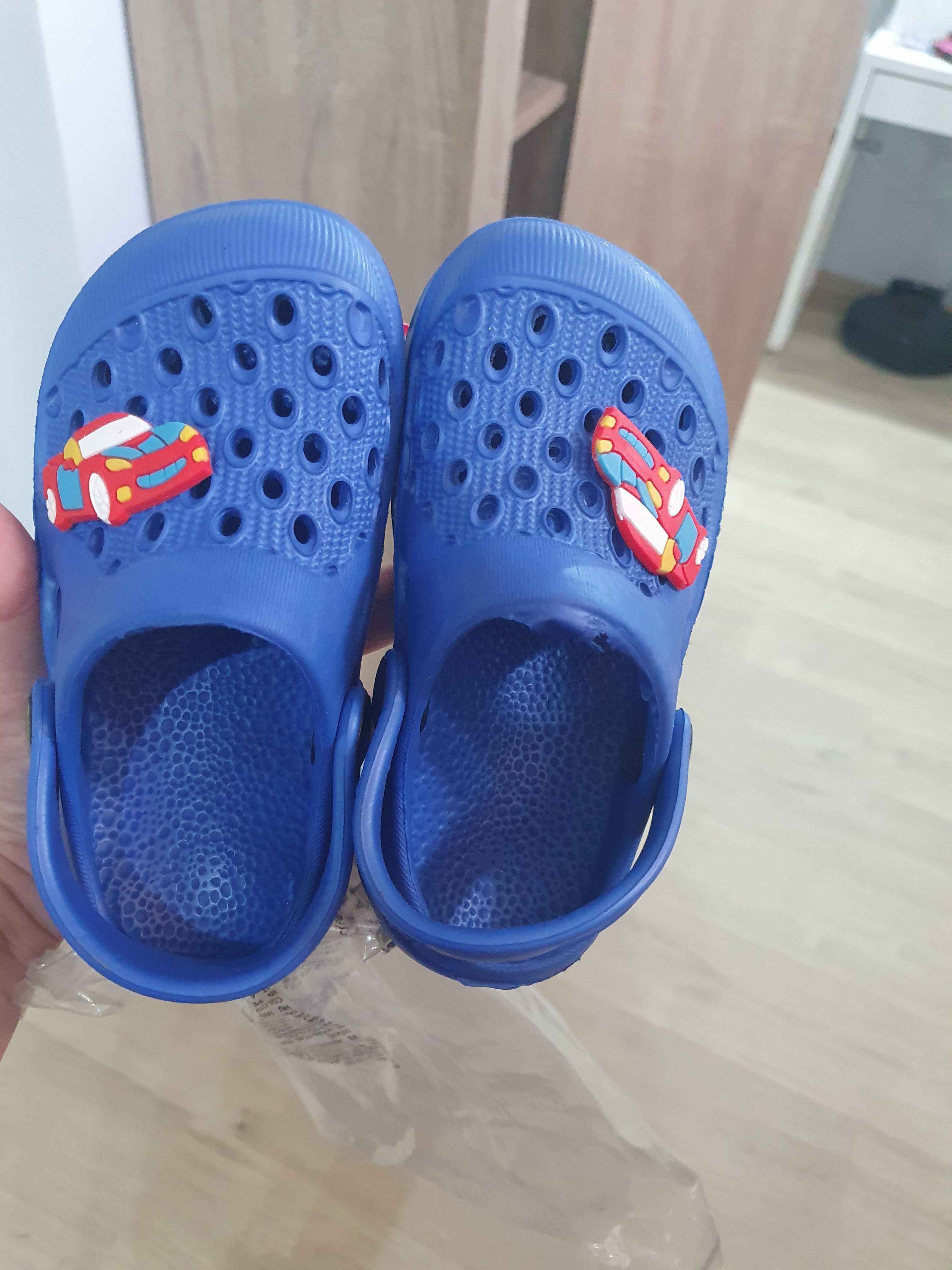 Детски обувки и сандали