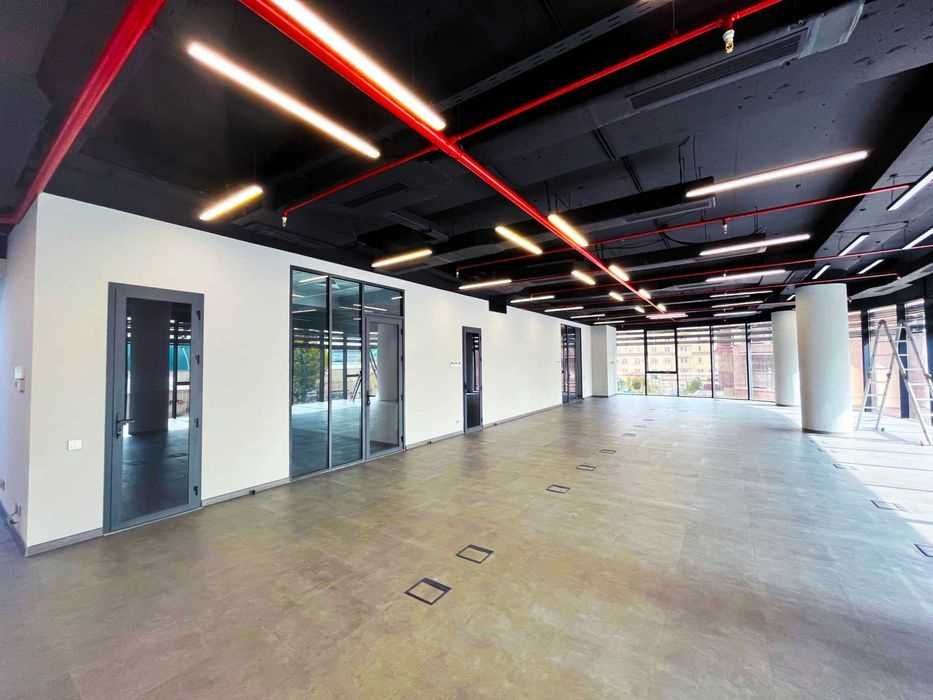 Сдаётся офис 306 м² в БЦ Orient, Центр Юнусабадский р-н рынок Алайский