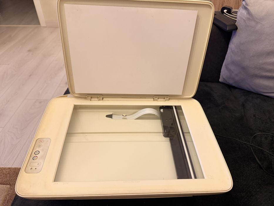 Imprimanta HP deskjet 2130 color, print, scan , copy