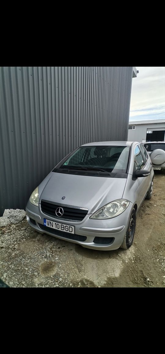 Vând motor 2.0 Mercedes Benz A140 dci