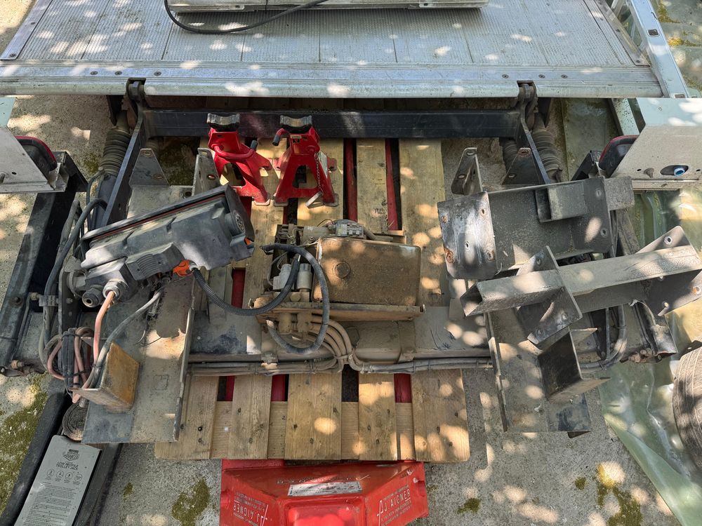Lift hidraulic dhollandia de o tonă DHLM10