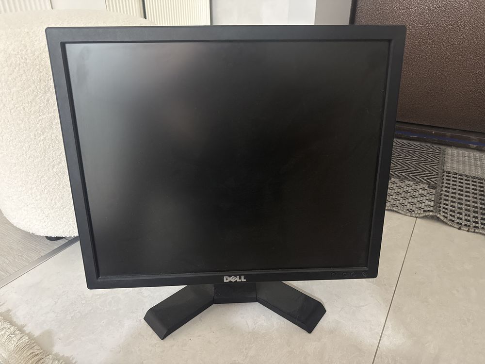 Монитор Dell б/у
