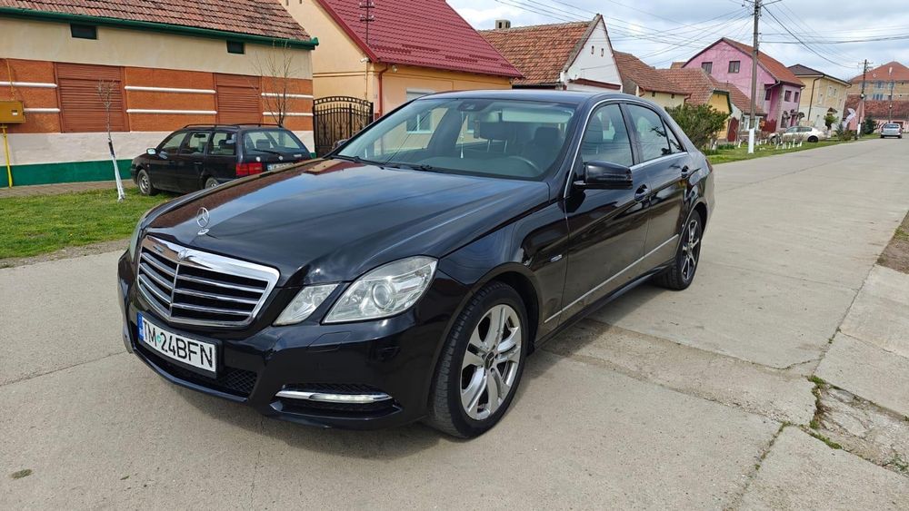Vând Mercedes E220 CDI Avangarde
