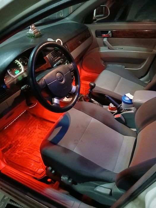 Лассети 1.8  сотилади йоки бартер бор  2015 дан  тепа спаркга