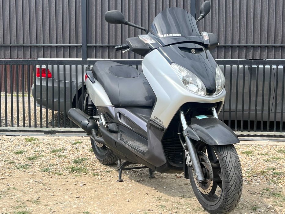 Scuter cu B-ul Yamaha X-max 125 cc Transport Gratuit