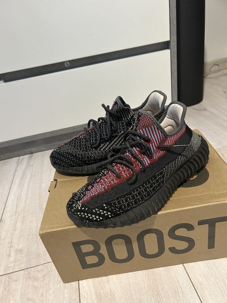 Yeezy yechil 350 boost