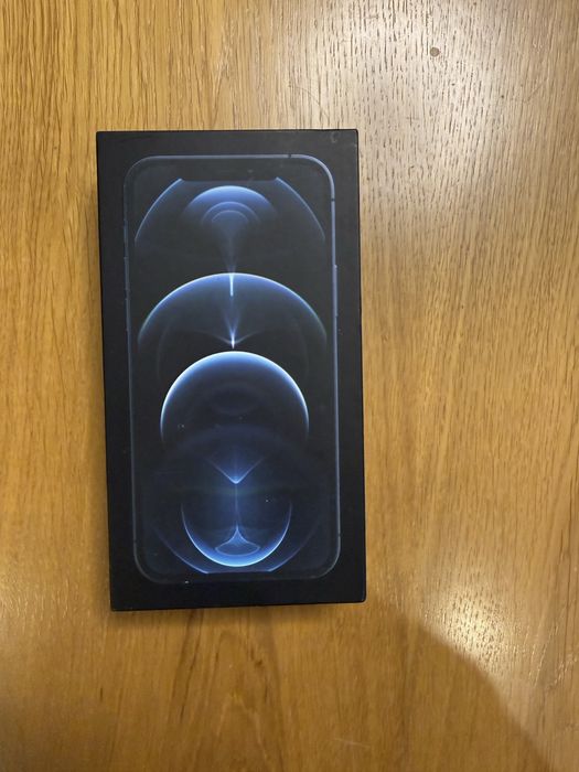 iPhone 12 Pro , като нов. Купуван от Виваком.