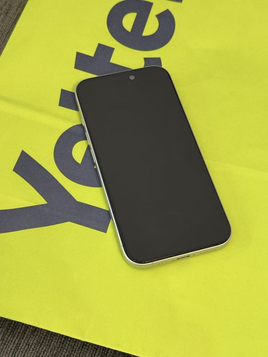 *** КАТО НОВ 256GB iPhone 16 Yettel Гаранция 3г. 2027 WHITE