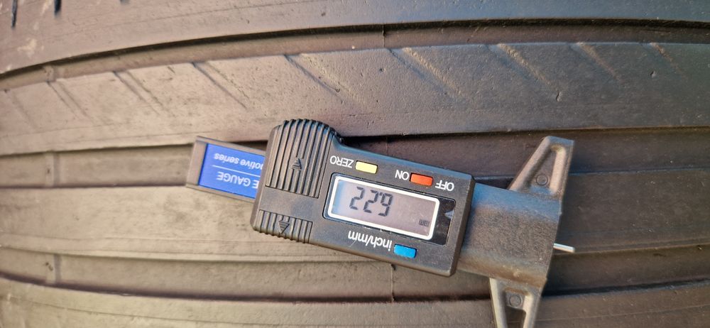 Set 4 Anvelope Fulda 235 35 R19 de vara