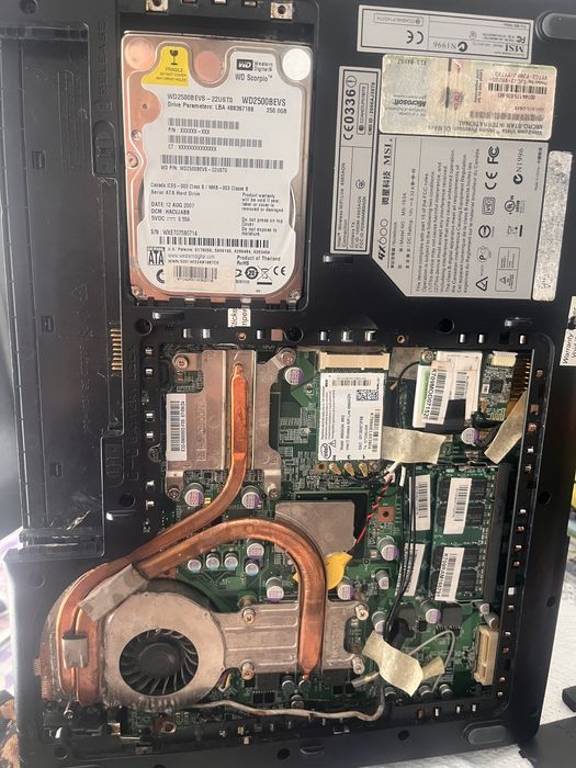 Laptop gaming defect pentru piese sau repart