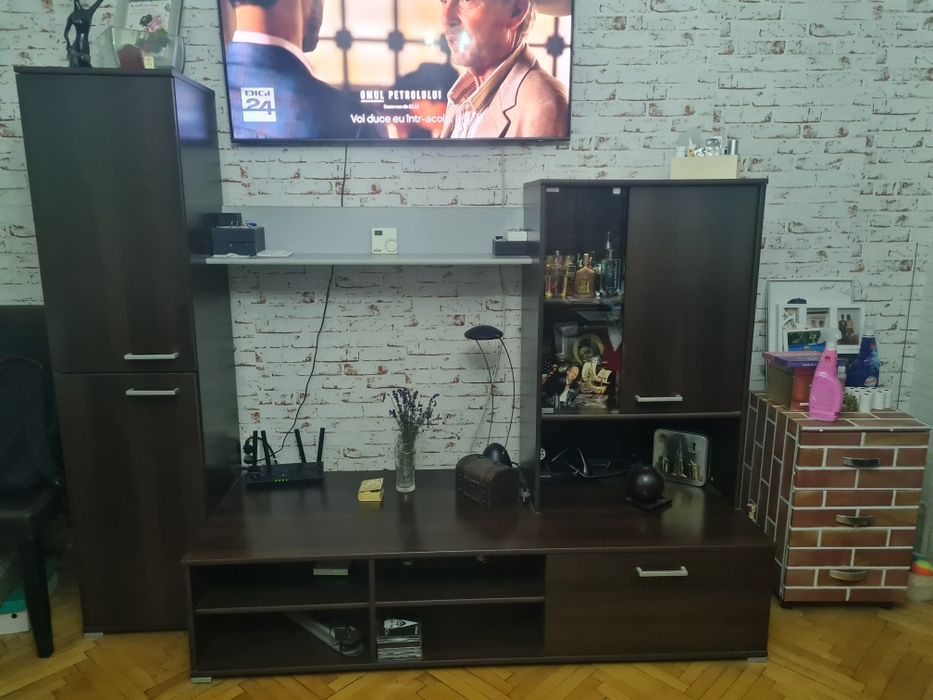 Canapea 3 locuri extensibila , 2 locuri fixa și mobila