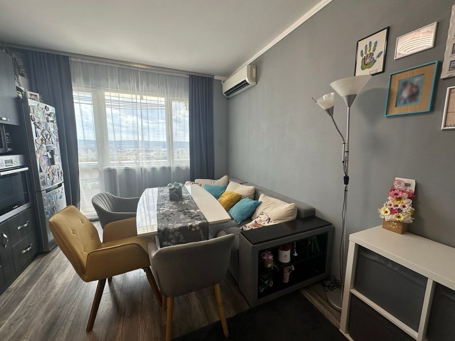 Дава се под наем Тристаен апартамент в Варна, Възраждане 2 - 64 кв.м за 154900 € - Снимка #2