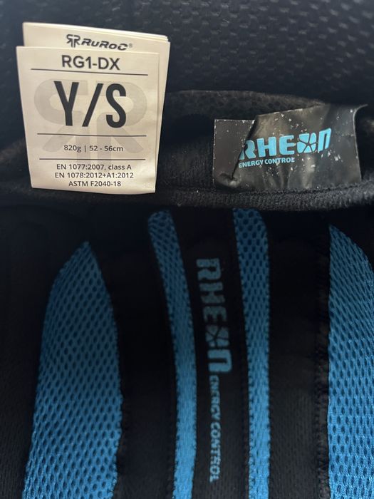 Ruroc casca ski RG 1 DX. “Joker face”