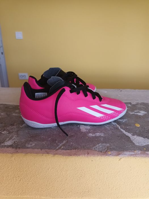 ADIDAS X SPEEDPORTAL.4 IN J . Marimea 35
Pantofi sală