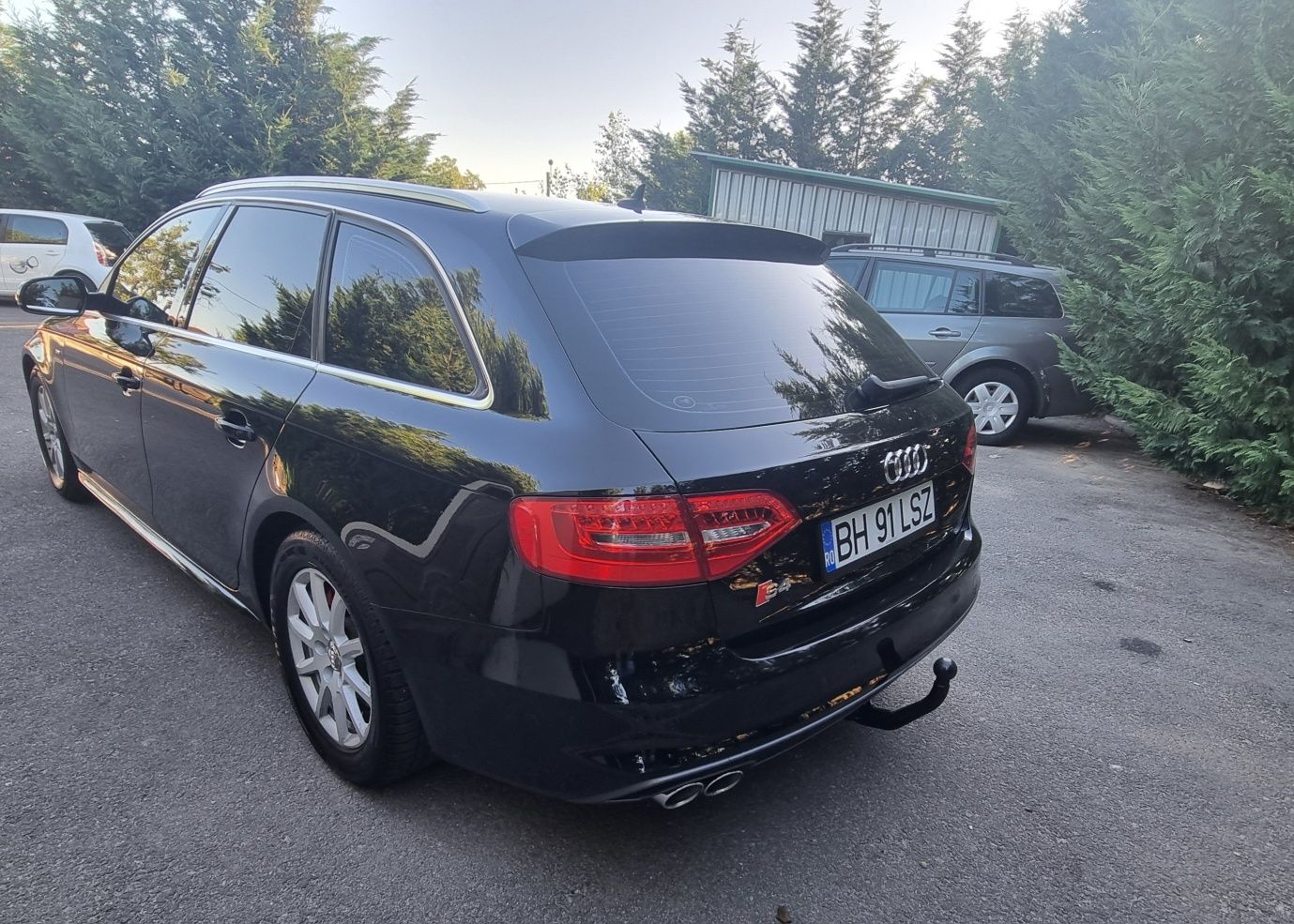 Audi A4 2.0TDI 150C.P*3xSline*Navi*BiXenon*2014*