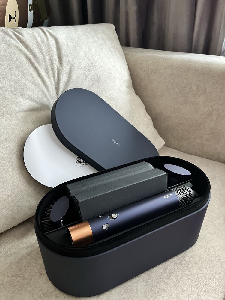 Dyson Airwrap long