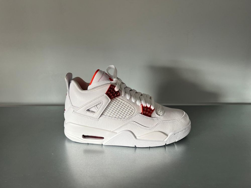 Nike Air Jordan 4