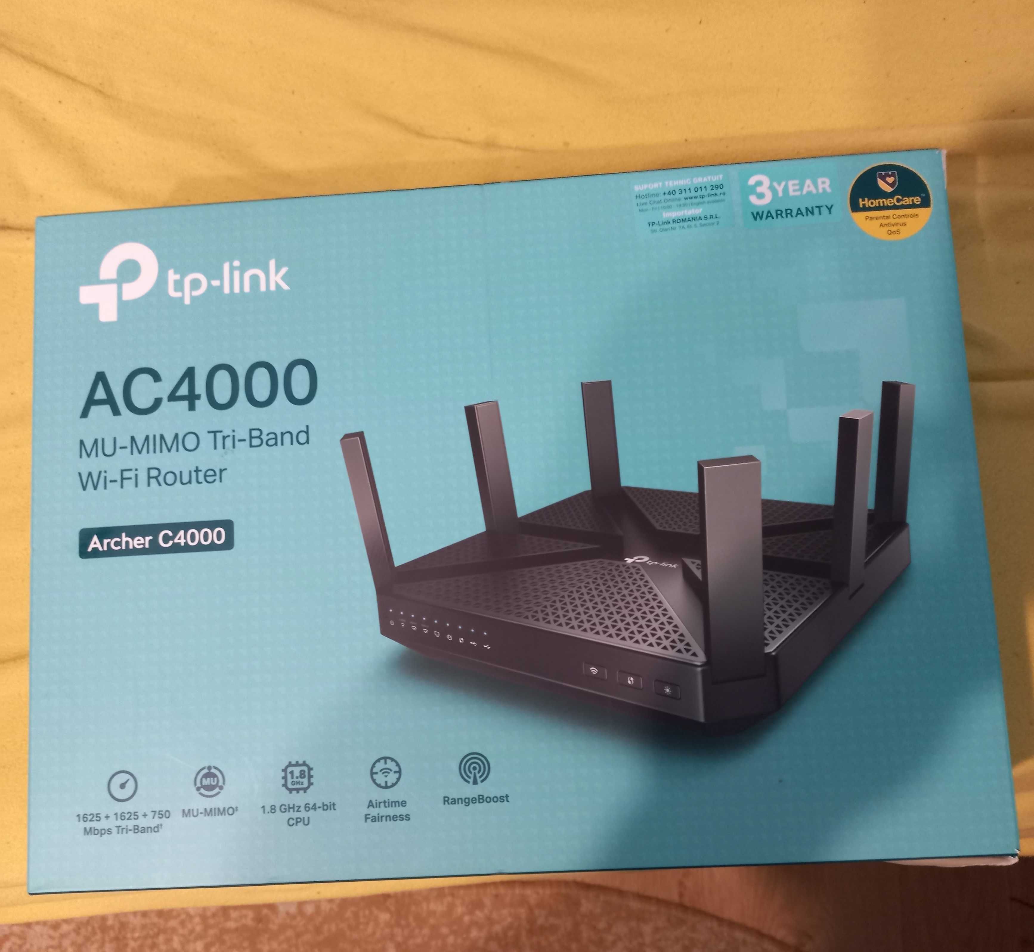 Router Wi-Fi Tri-Band Gigabit AC4000 cu Tehnologie MU-MIMO