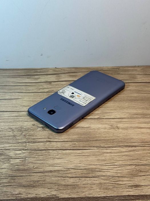 Samsung J6 sotiladi dastavka bor