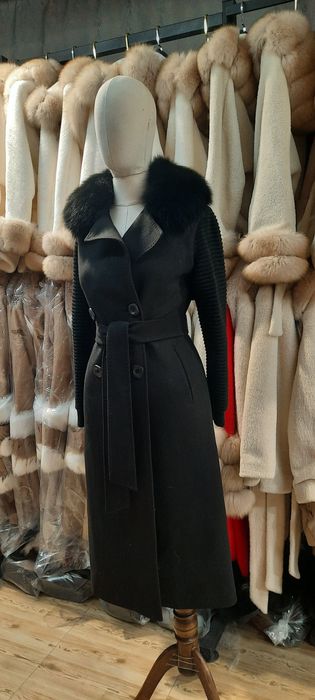 палта от естествен косъм/манта/якета