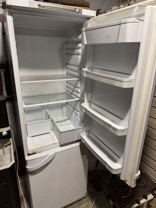 Холодильник INDESIT