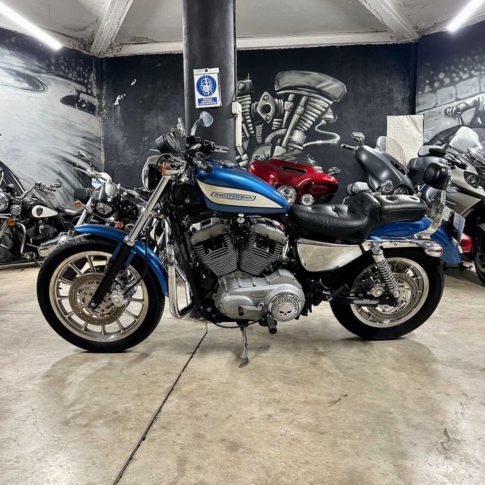 DE VÂNZARE: Harley-Davidson Sportster Roadster XL 1200 R