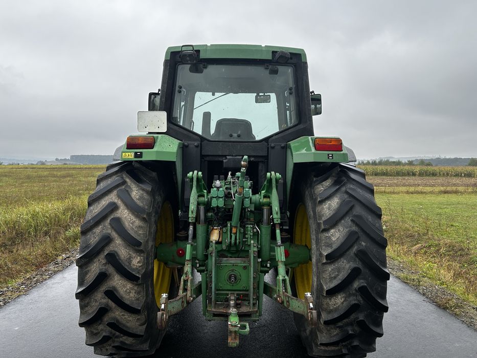 Tractor John Deere 6810 125 cp