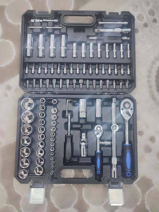 Продам набор инструментов